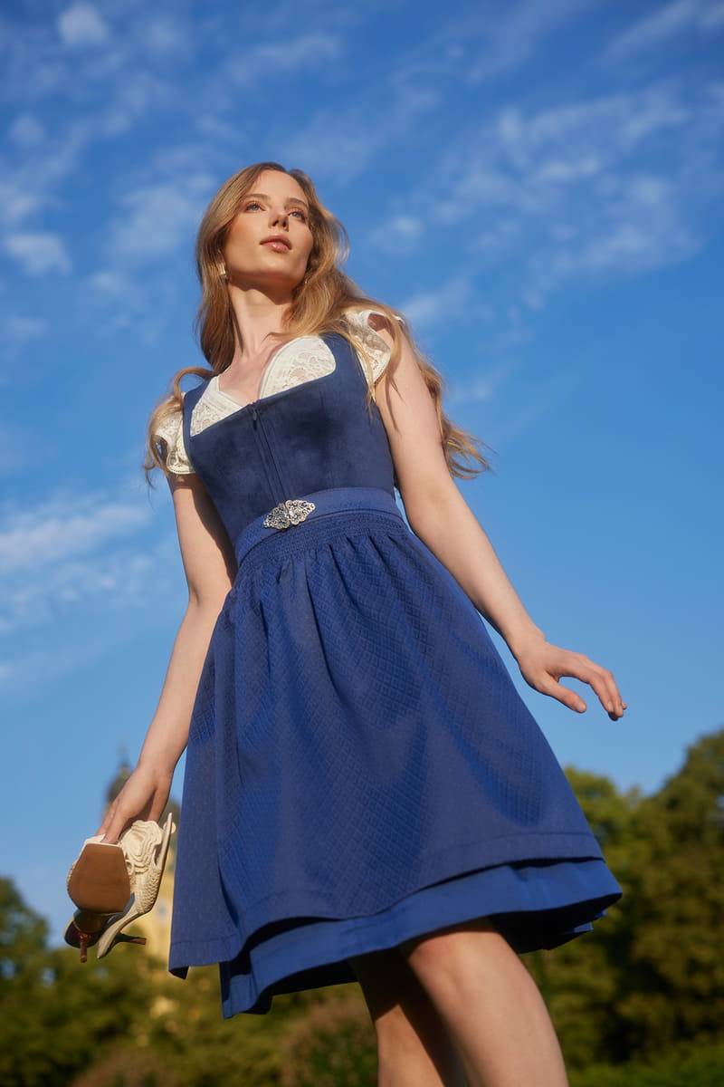 Krüger Madl Dirndl Alisha (70cm) 50% Rabatt mit kostenlosem Versand