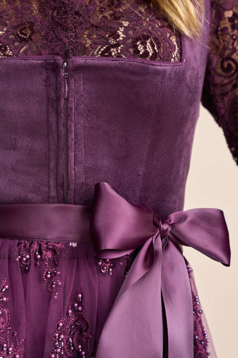 Krüger Madl Dirndl Pinella (60cm) Letzte 3 Tage