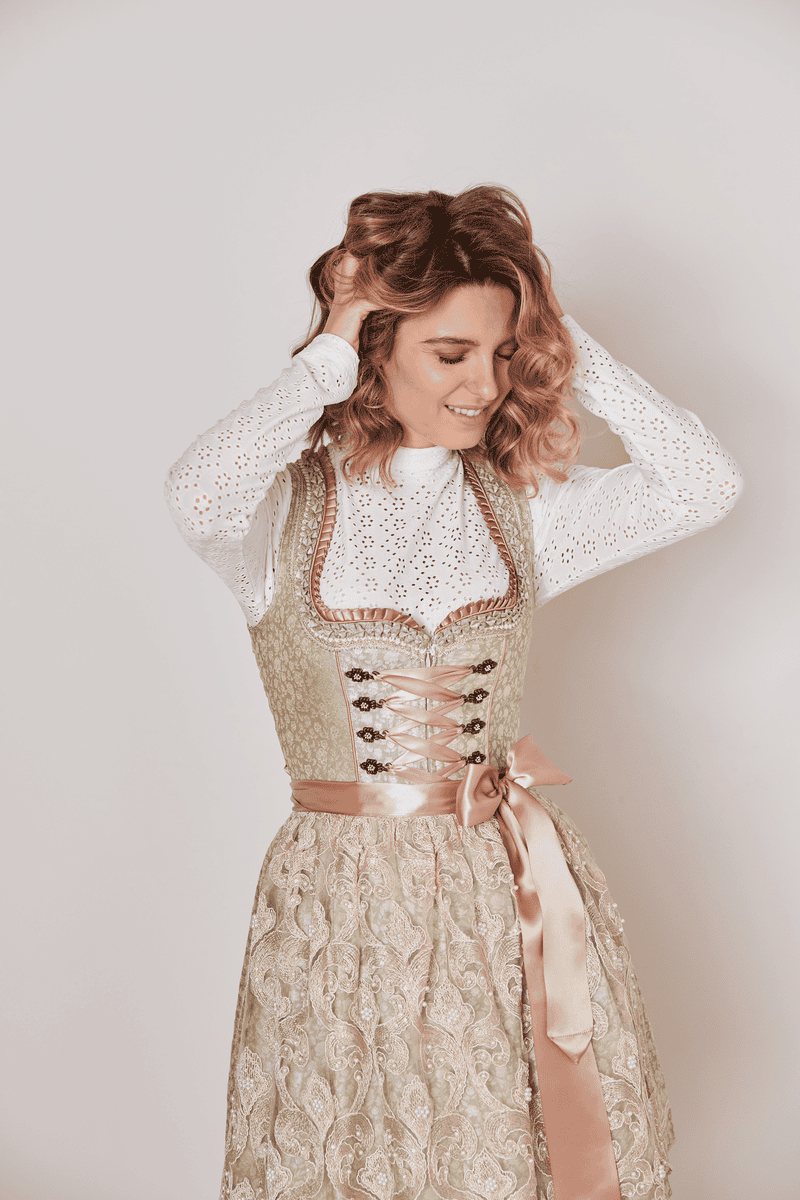 Krüger Madl Dirndl Edina (50cm) Heißer Verkauf