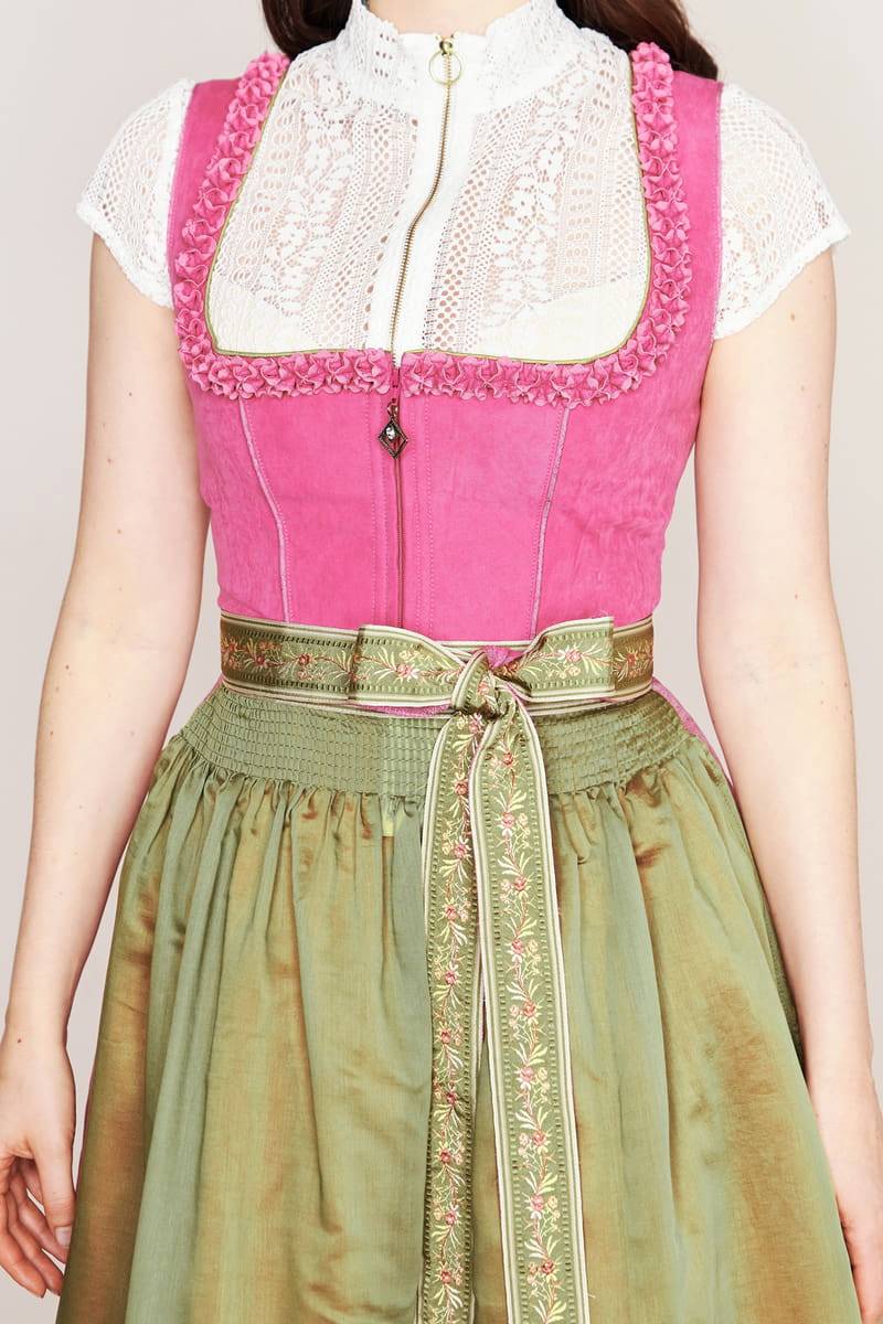 Krüger Madl Dirndl Leevke (70cm) Begrenzt auf 3 Tage