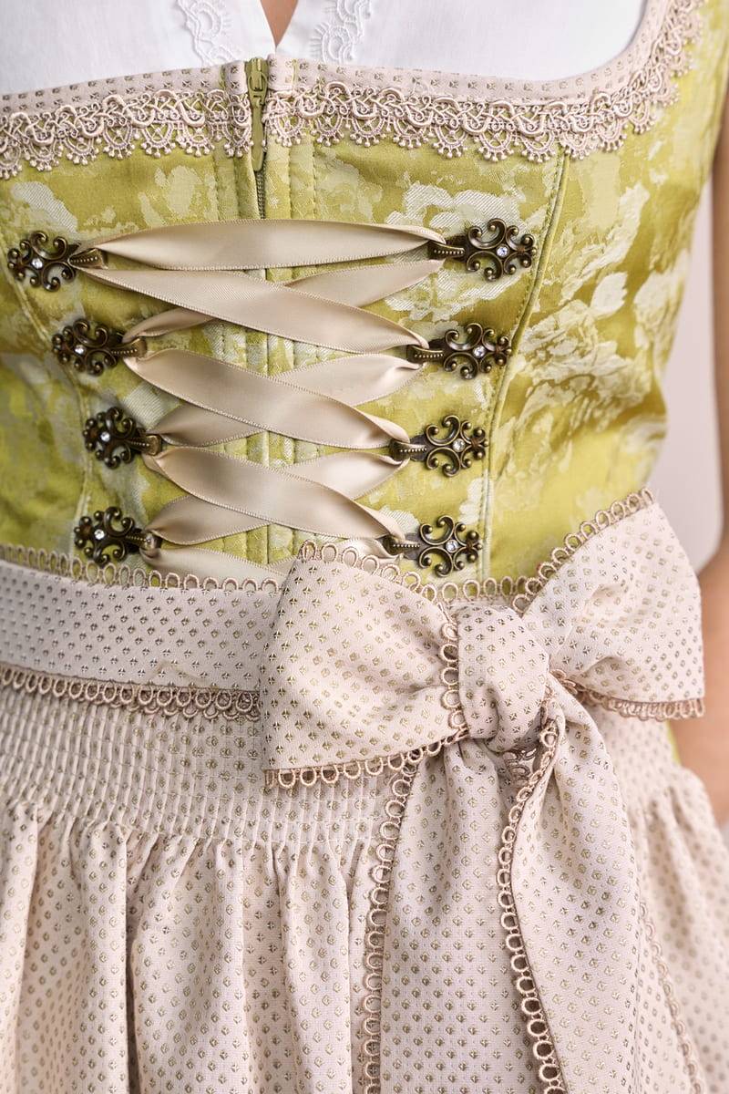 Krüger Madl Dirndl Zakia (60cm) Flash Sale