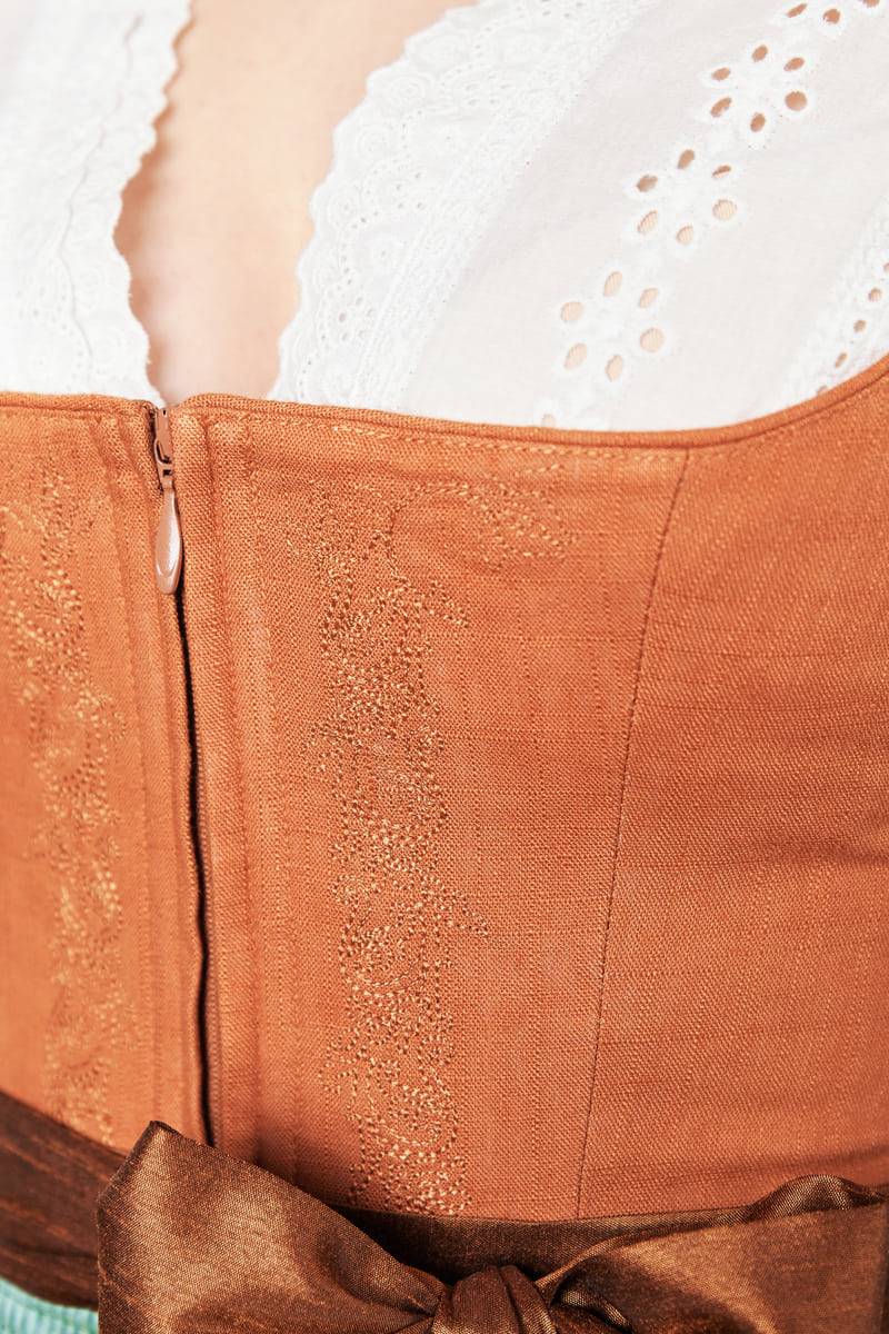 Krüger Madl Dirndl Flaminia (60cm) Nur noch ein Tag übrig