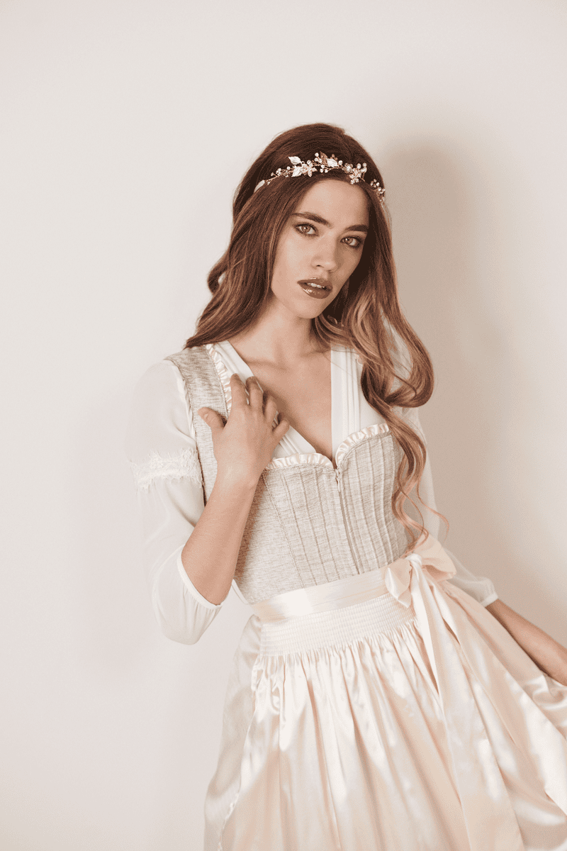 Krüger Madl Dirndl Oyster (60cm) Discount Store für neue Produkte