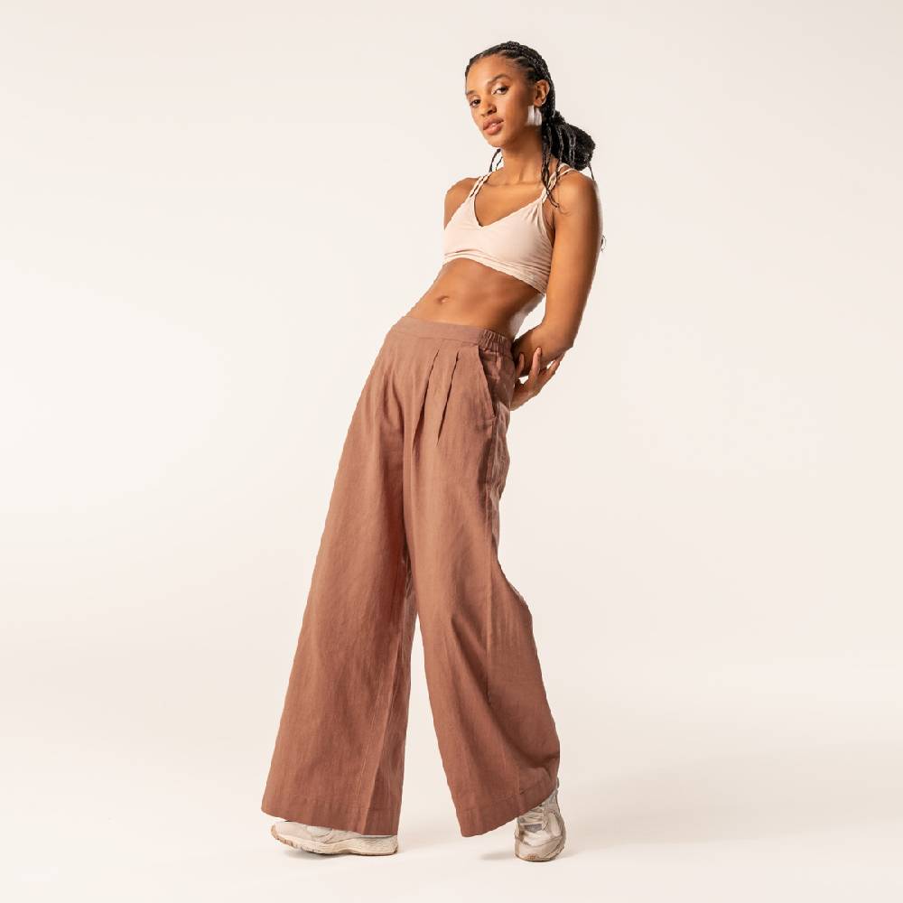LIVING CRAFTS DUYEN - Weite Bundfaltenhose - Brown Outlet