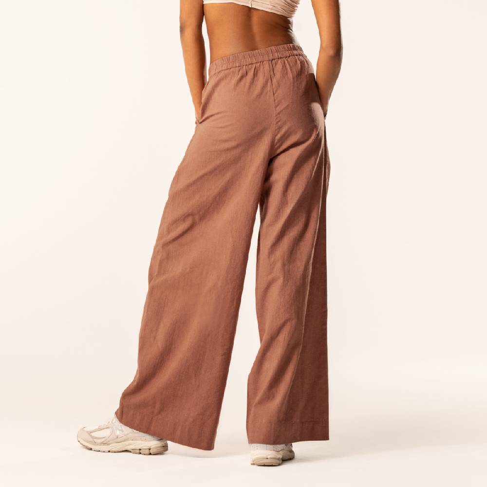 LIVING CRAFTS DUYEN - Weite Bundfaltenhose - Brown Outlet