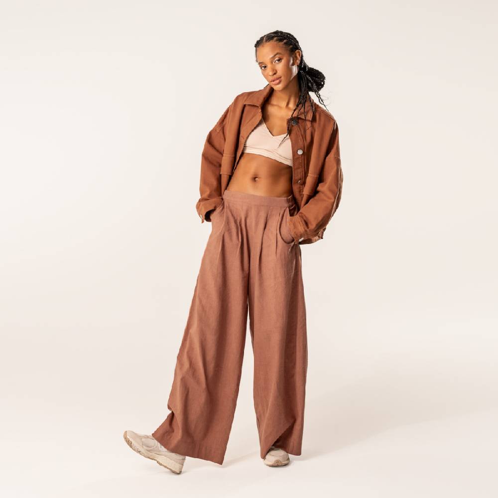 LIVING CRAFTS DUYEN - Weite Bundfaltenhose - Brown Outlet