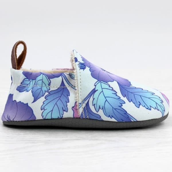 Pololo Barfuß Hausschuh Blaue Blume Auslauf