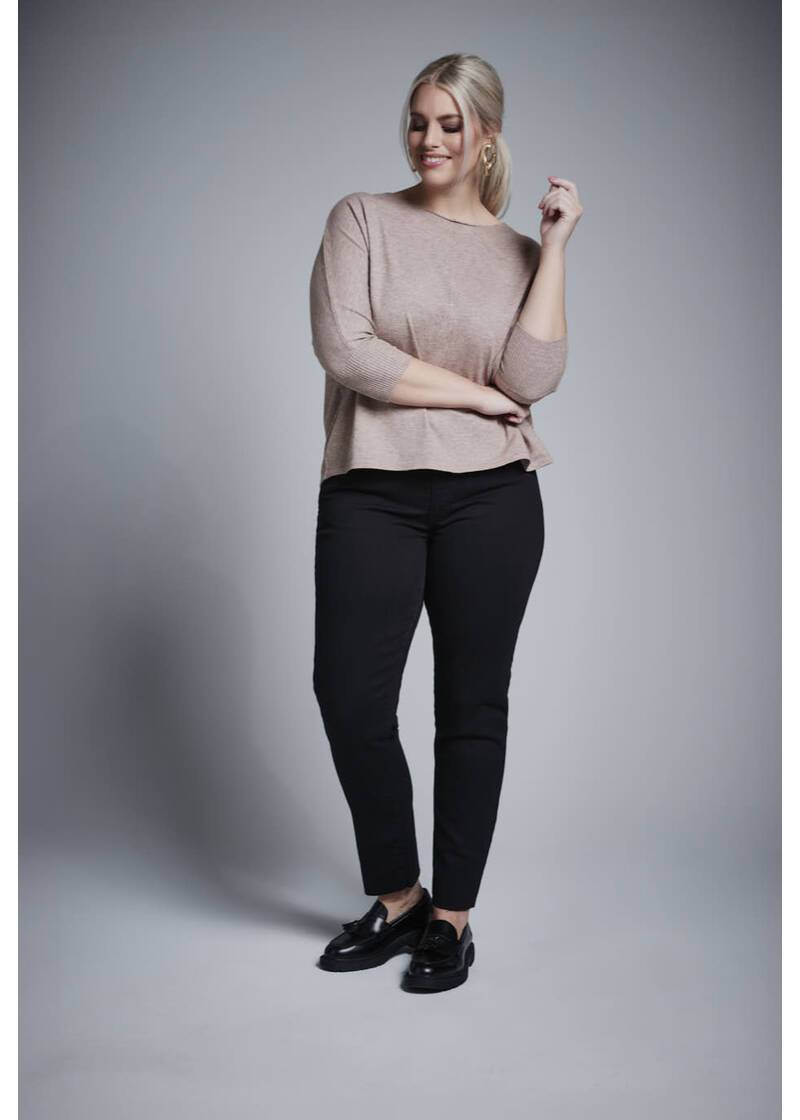 ROCK YOUR CURVES by Angelina Strickshirt in taupeArtikelnummer RYC-LCAK-0646-102 Meist gekauft