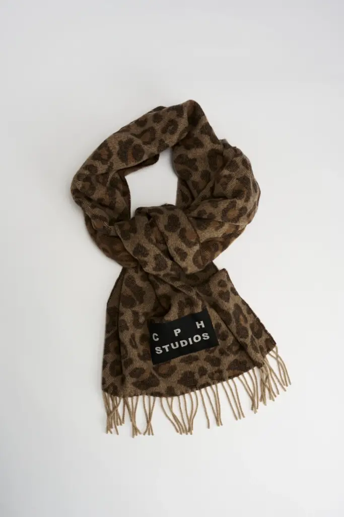 Studio Copenhagen CPH SHAWL 12 wool mix leo Rabatte dieses Monats