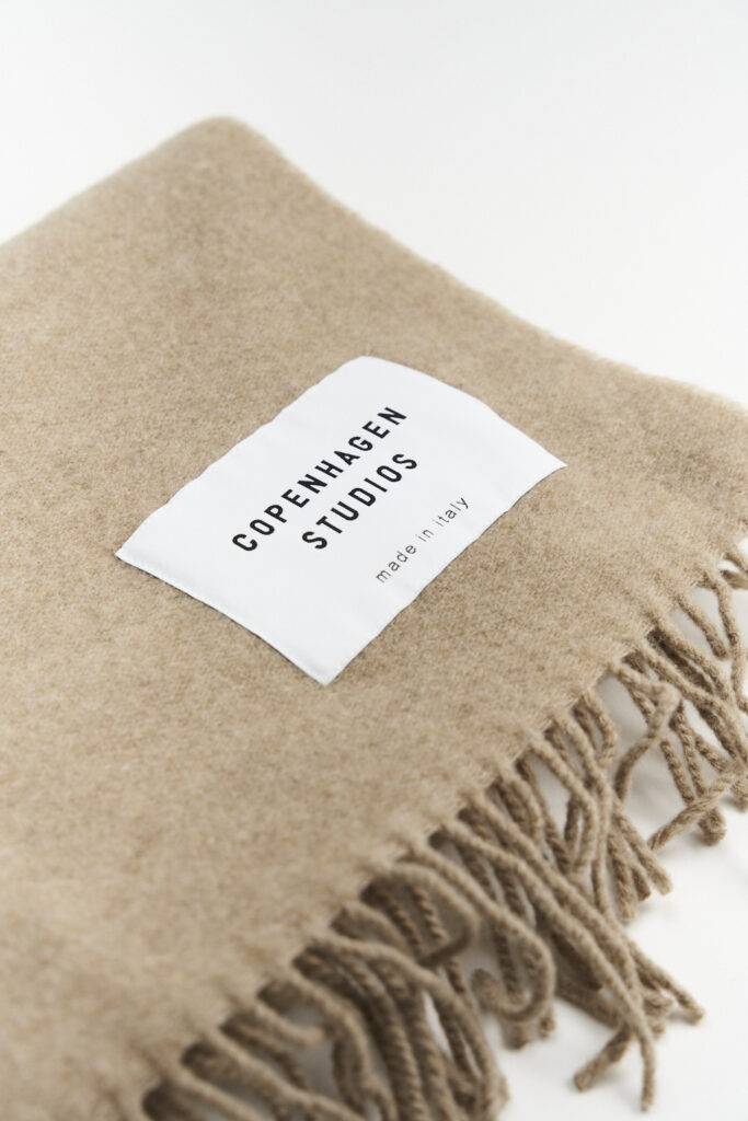 Studio Copenhagen CPH SHAWL 6 wool mix camel Angebote