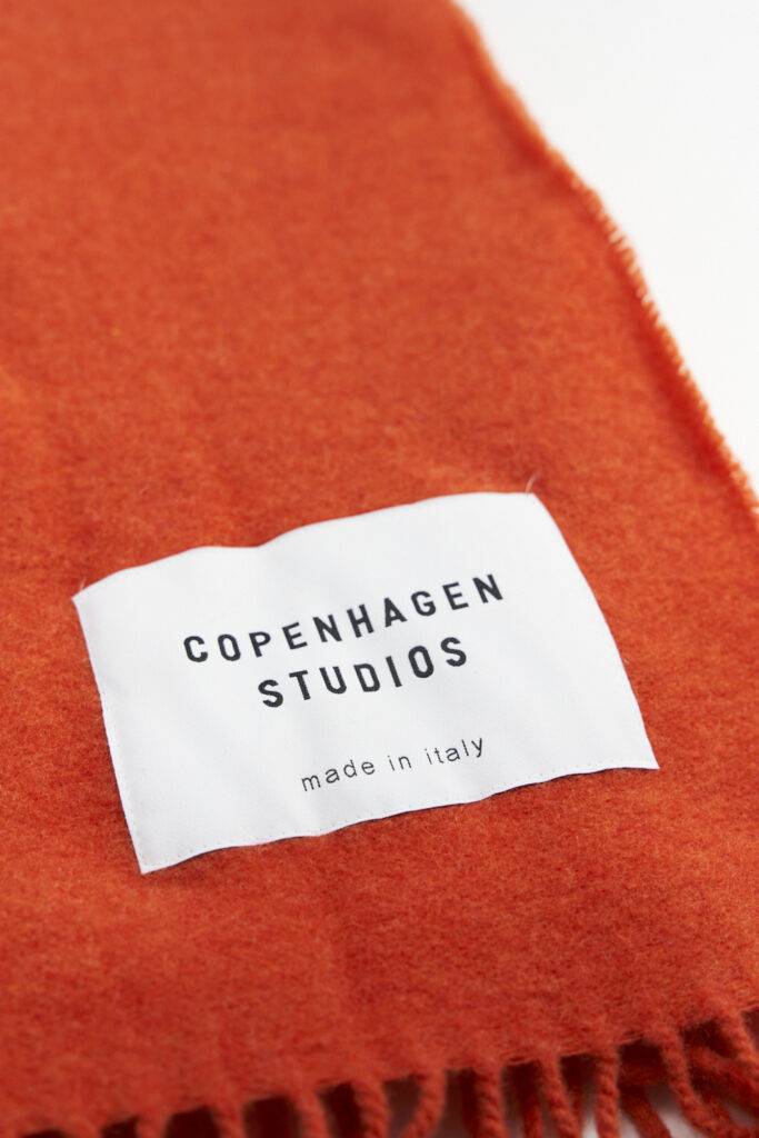 Studio Copenhagen CPH SHAWL 6 wool mix orange Rabatt