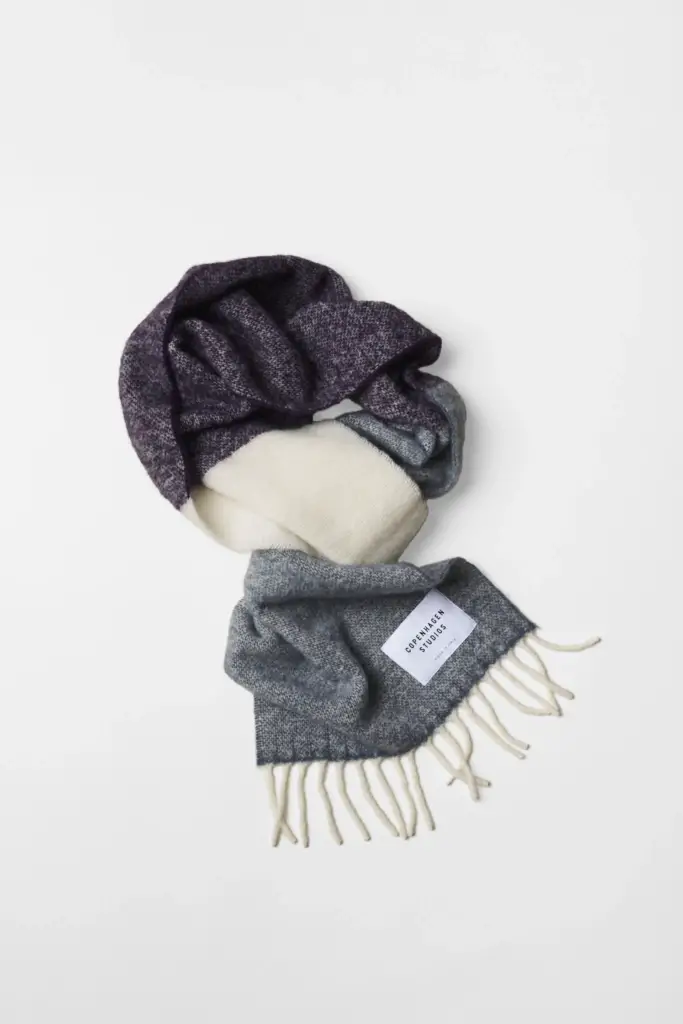 Studio Copenhagen CPH SHAWL 11 wool mix purple Räumungsverkauf