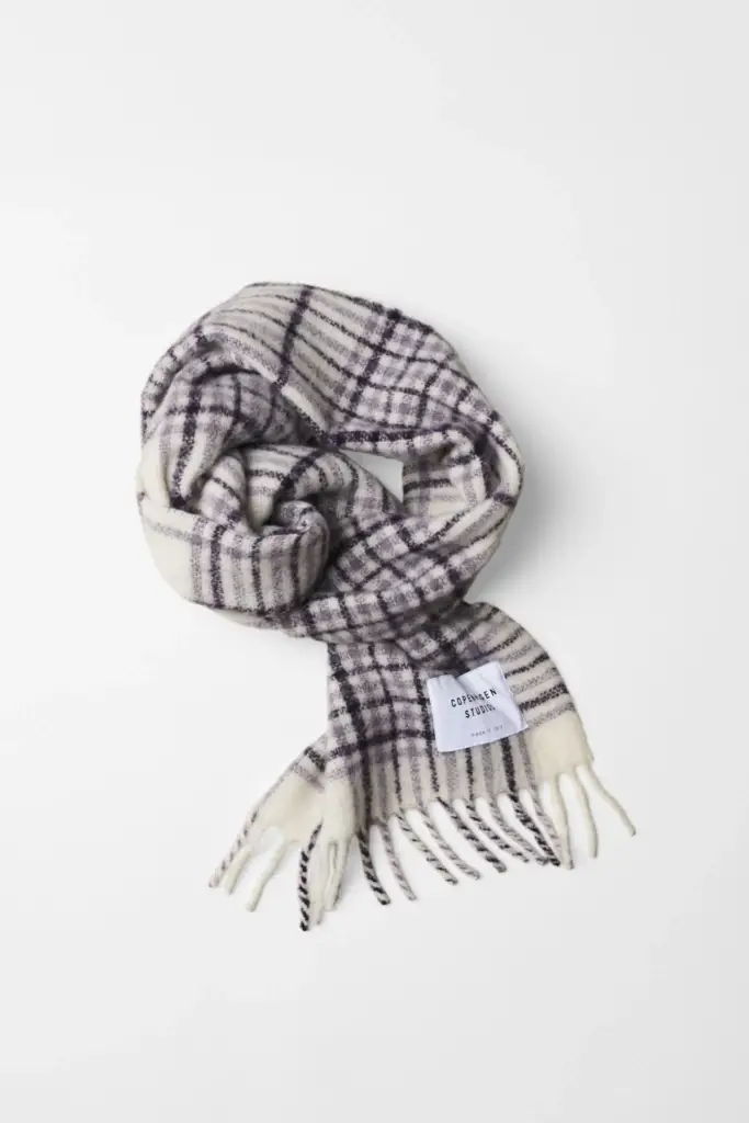 Studio Copenhagen CPH SHAWL 10 wool mix purple Kauf eins, bekomm eins gratis