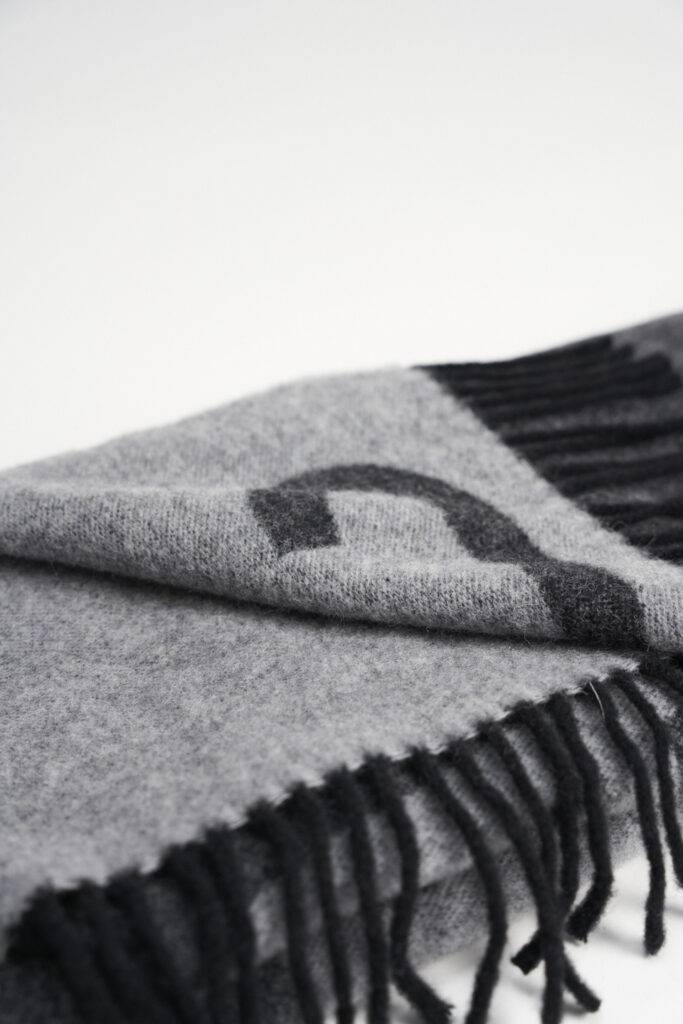 Studio Copenhagen CPH SHAWL 1 wool mix black Super Sparpreis