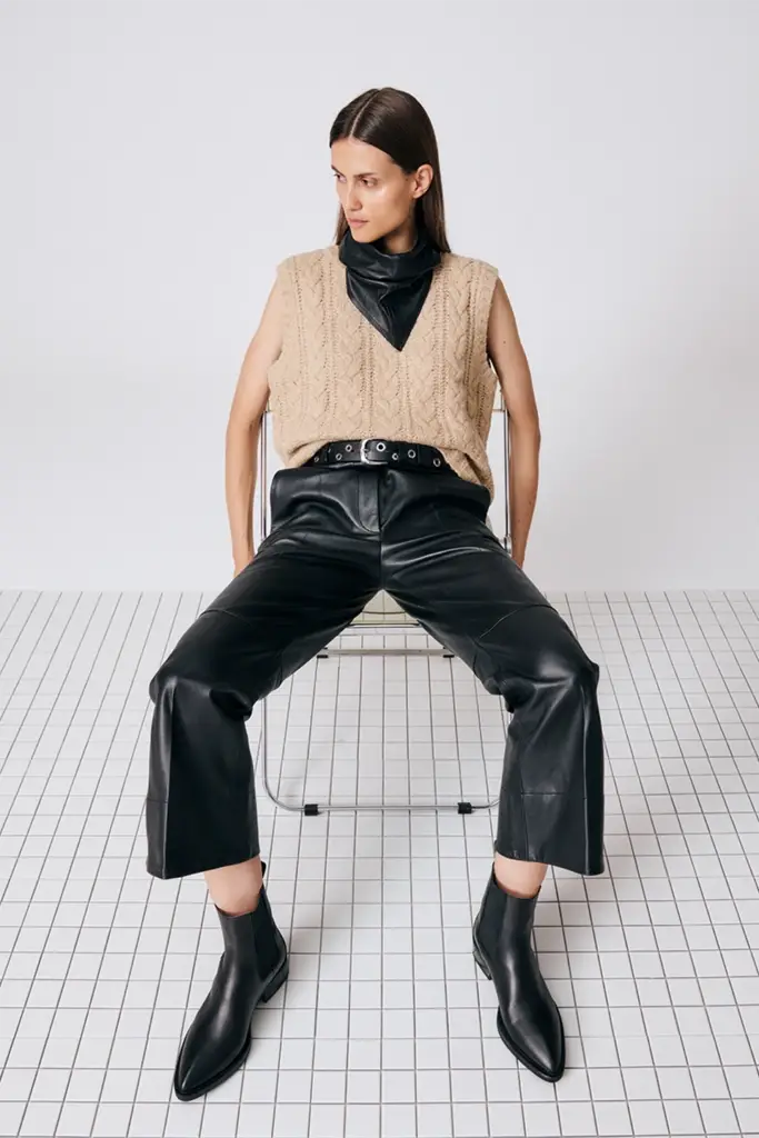 Studio Copenhagen CPH326 leather black Riesige Rabatte