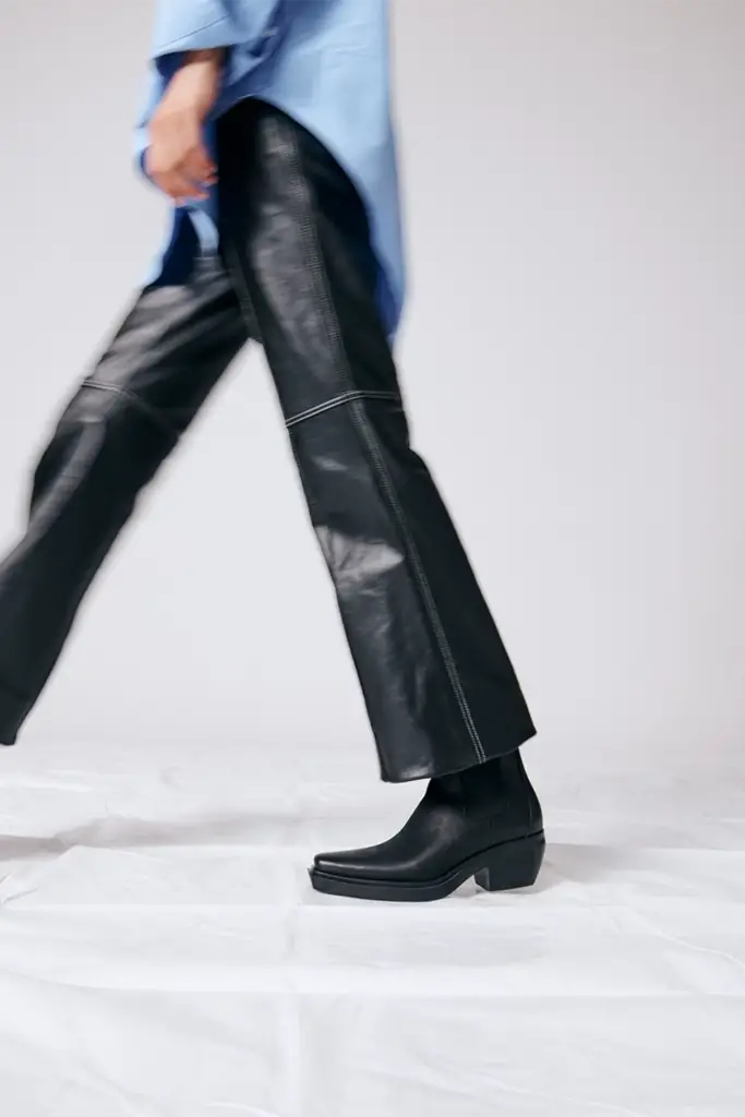 Studio Copenhagen CPH236 waxed nabuc black Angebote